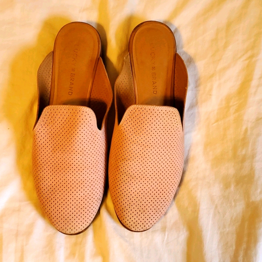 flat mules